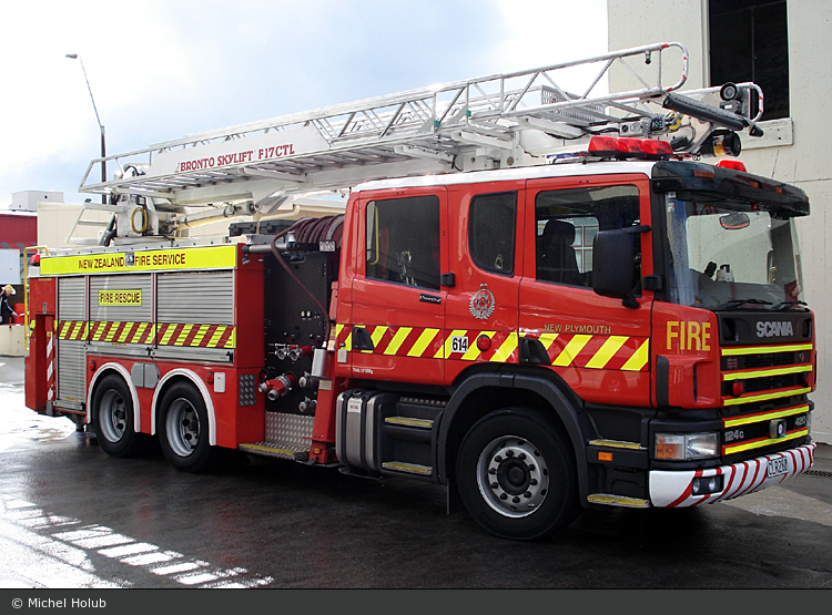 New Plymouth - Fire Service - Hydraulic Elevating Monitor