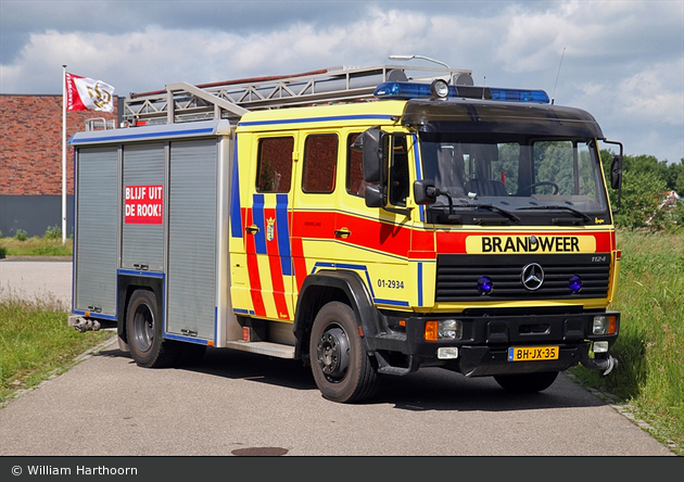 Einsatzfahrzeug Oldambt Brandweer HLF 01 2934 A D BOS