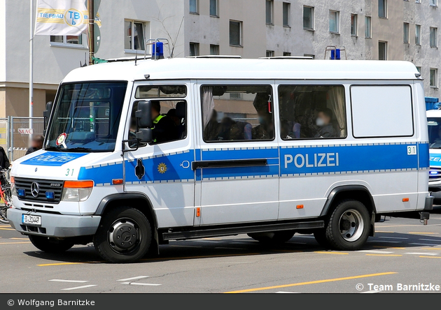 B-31447 - MB Vario 814 D - GruKW