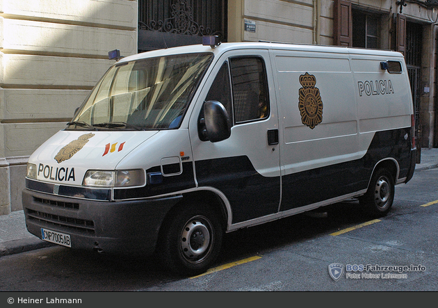Barcelona - Cuerpo Nacional de Policía - GefKW