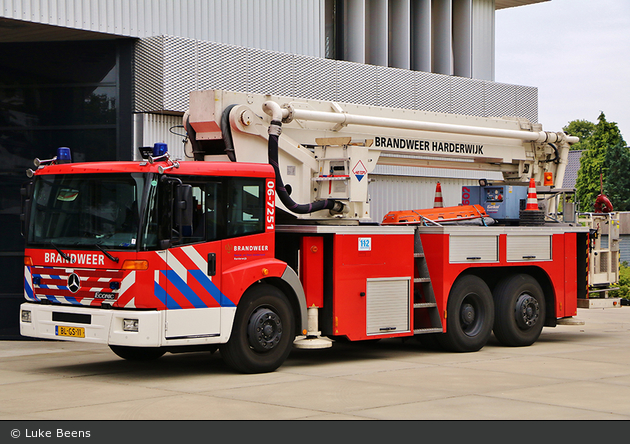 Harderwijk - Brandweer - TMF - 06-7251 (a.D.)