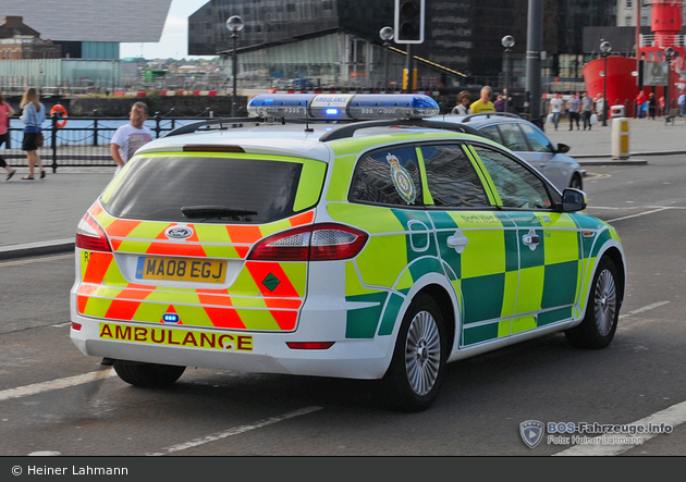 Liverpool - North West Ambulance Service - RRV
