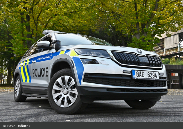 Praha - Policie - 8AE 6394 - PMJ - FüKw