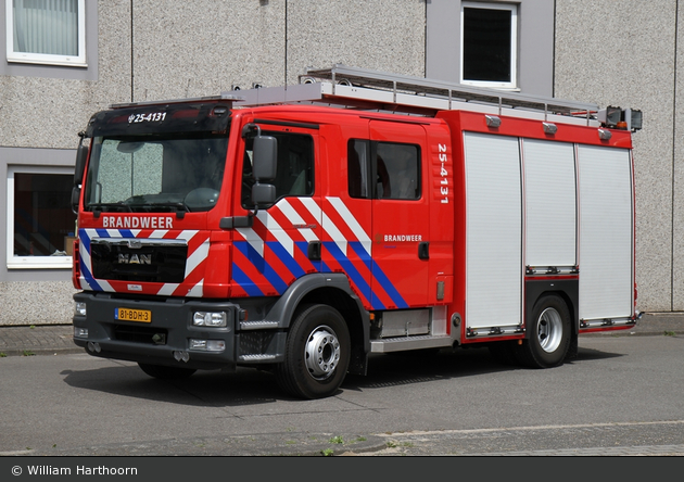 Almere - Brandweer - HLF - 25-4131