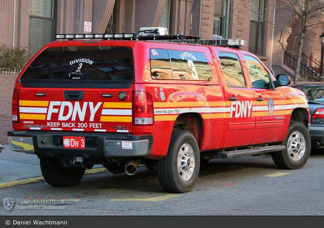 FDNY - Manhattan - Division 03 - ELW