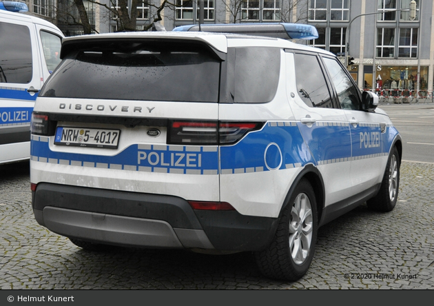 NRW5-4017 – Landrover Discovery - FuStW