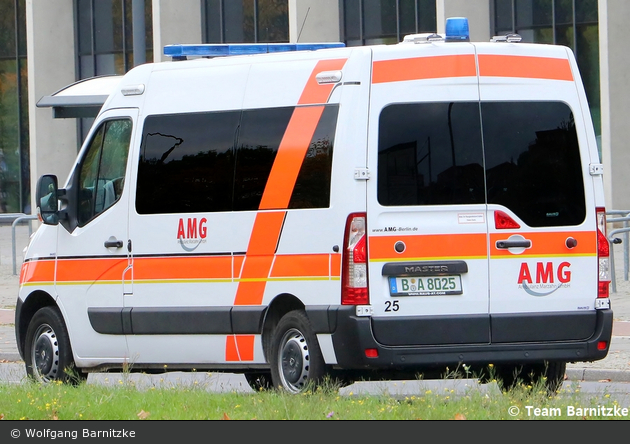 Krankentransport AMG - KTW 25 (B-A 8025)