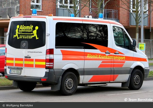 Alomit Krankentransport - KTW (B-HA 5043)