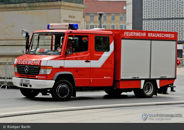 Einsatzfahrzeug Florian Braunschweig 09 41 52 Bos Fahrzeuge Einsatzfahrzeuge Und Wachen Weltweit