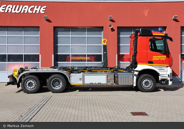 Florian Hof 01/36-01