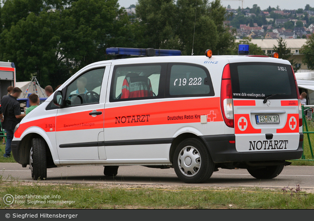 Rotkreuz Esslingen 03/82-01 (a.D.)