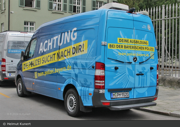 M-PM 9020 - MB Sprinter 316 BLUETEC - Infomobil Nachwuchswerbung