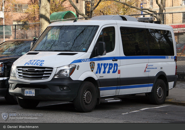 NYPD - Manhattan - Patrol Borough Manhattan North - HGruKW 8635
