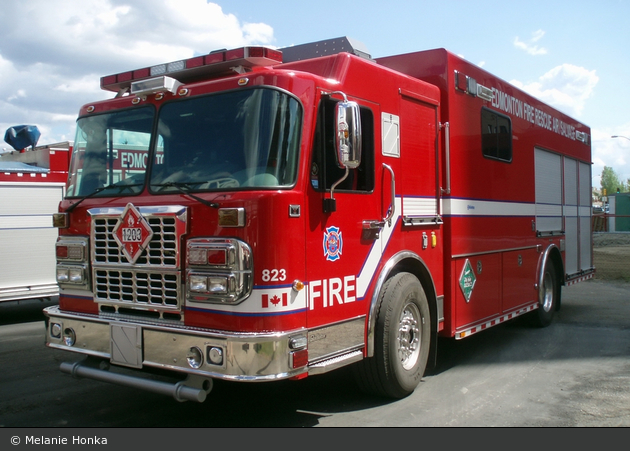 Edmonton - Fire Rescue Services - Air/Salvage Truck