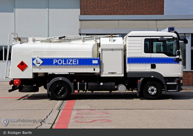 BP35-527 – MAN TGL 12.220 - Landebasis-Kraftwagen