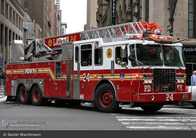 FDNY - Manhattan - Ladder 024 - DL