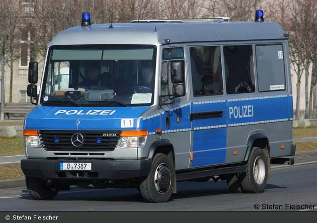 B-7387 - MB Vario 813 D - GruKW
