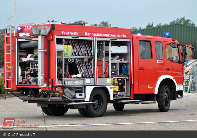 Wilhelmshaven - Feuerwehr - HLF 16/12-2 - (Florian Wilhelmshaven 93/21)