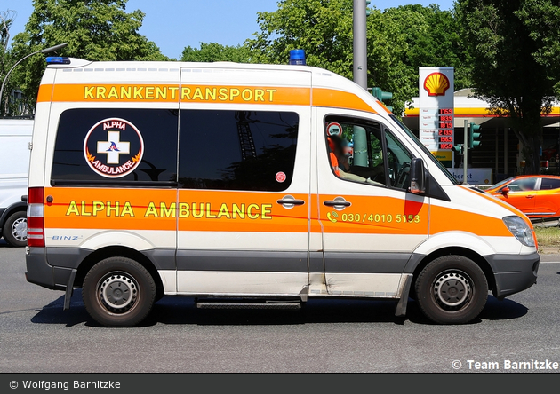 Alpha Ambulance - KTW (B-DS 2306)