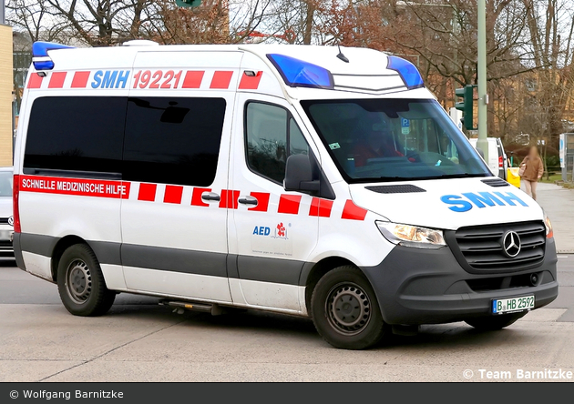 Krankentransport SMH - KTW (B-HB 2592)