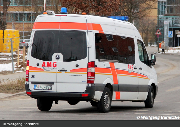 Krankentransport AMG - KTW 25 (a.D.)