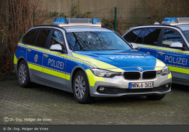 NRW6-1613 - BMW 318d Touring - FuStW