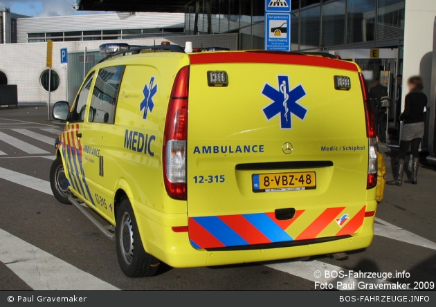 Schiphol - Airport Medical Services - NEF - 12-315 (a.D.)