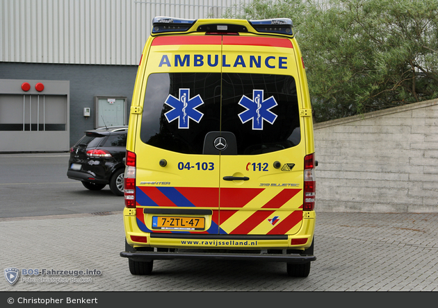 Zwolle - Regionale Ambulancevoorziening Ijsselland - RTW - 04-103