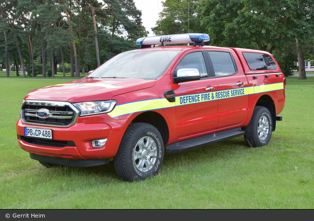 GB - Sennelager - Defence Fire & Rescue Service - PKW (Florian Paderborn 33 VLF 01)