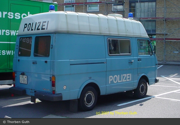 Einsatzfahrzeug: B-30335 - VW T3 - Kleinbus mit Funk (a.D.) - BOS-Fahrzeuge  - Einsatzfahrzeuge und Wachen weltweit