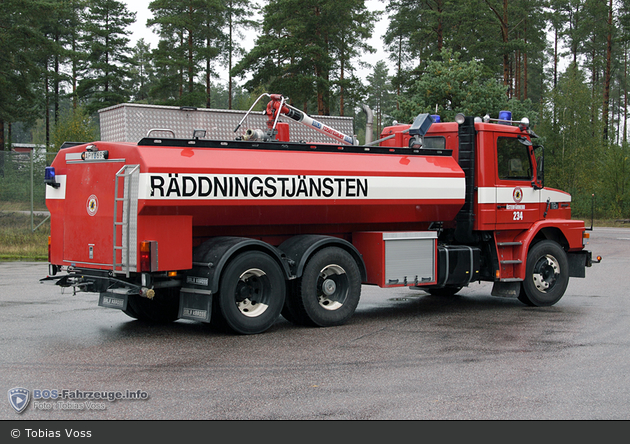 Österfärnebo - Gästrike Räddningstjänst - Tankbil - 2 26-2340 (a.D.)