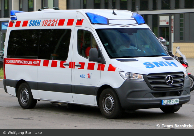 Krankentransport SMH - KTW (B-HB 2594)
