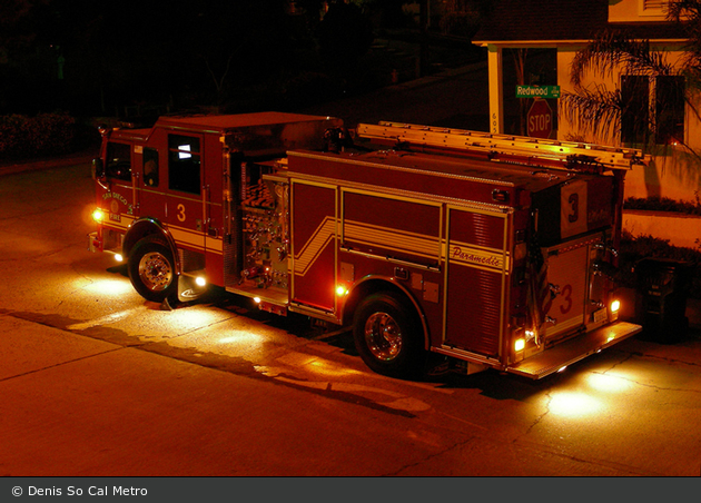 San Diego - SDFD - Engine 003 (a.D.)