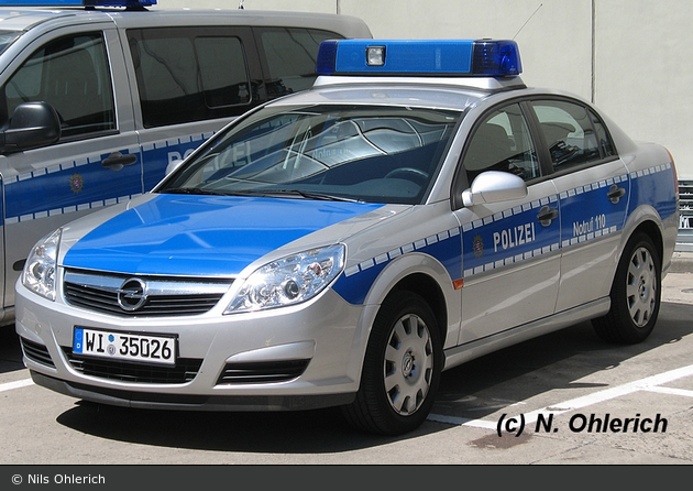 Frankfurt - Opel Vectra - FuStW