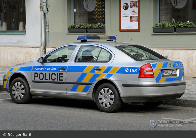 Praha - Policie - 8S4 2738 - FuStW