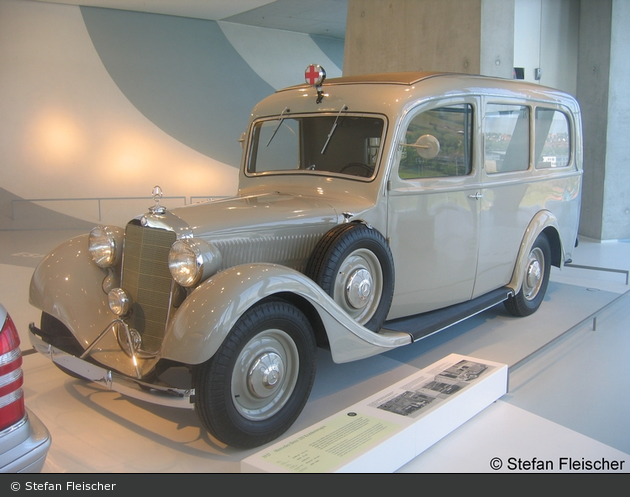 Stuttgart - Mercedes Museum - KTW