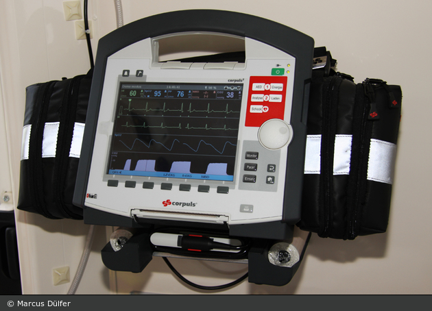 Defibrillator- und Patienten- monitoringsystem corpuls³