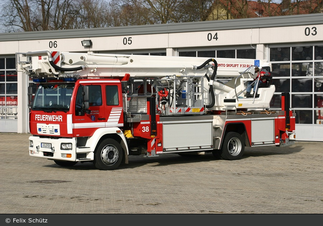 Florian Lauterbach 38