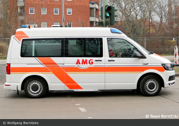 Krankentransport AMG - KTW 28 (B-A 4428)