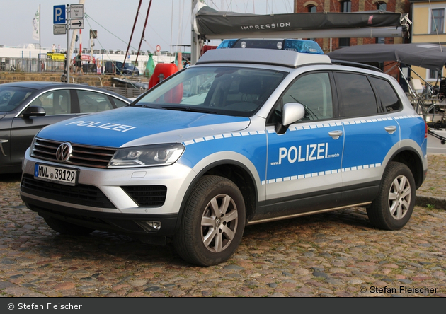 MVL-38129 - VW Touareg - FuStW