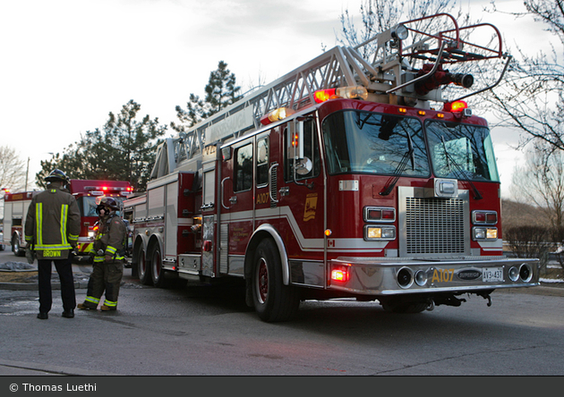 Mississauga - Fire & Emergency Services - Aerial 107 (a.D.)