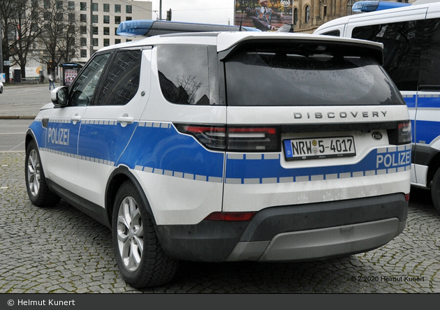 NRW5-4017 – Landrover Discovery - FuStW