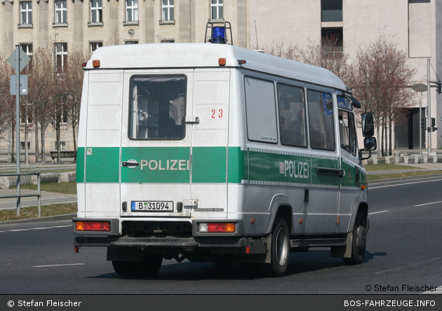 B-31094 - MB Vario 814 D - GruKW