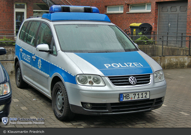 Bremen - VW Touran - FuStW (HB-7112)