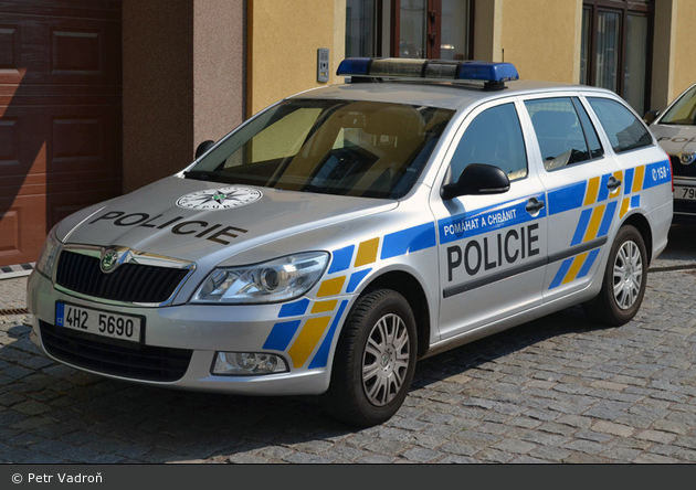 Dobruška - Policie - FuStW - 4H2 5690