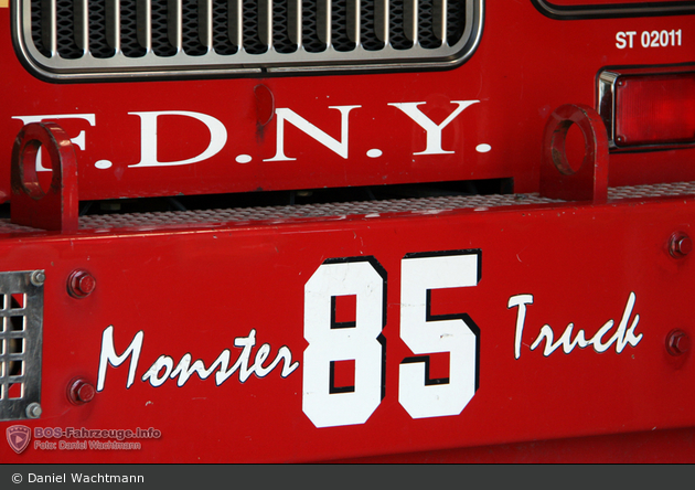 FDNY - Staten Island - Ladder 085 - TM