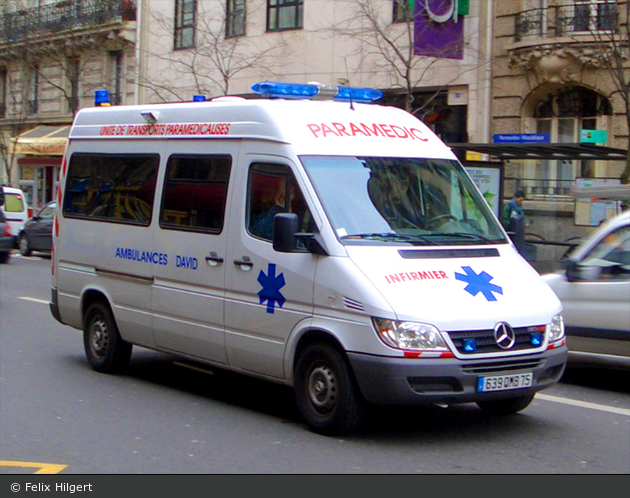 Paris - Ambulances David - RTW