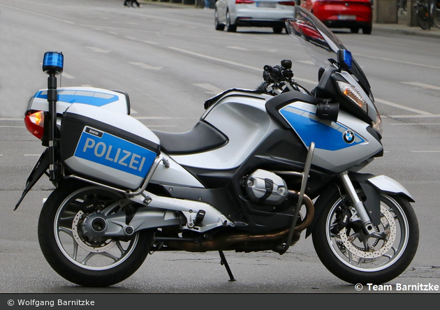 B-3005 - BMW R 1200 RT - Krad