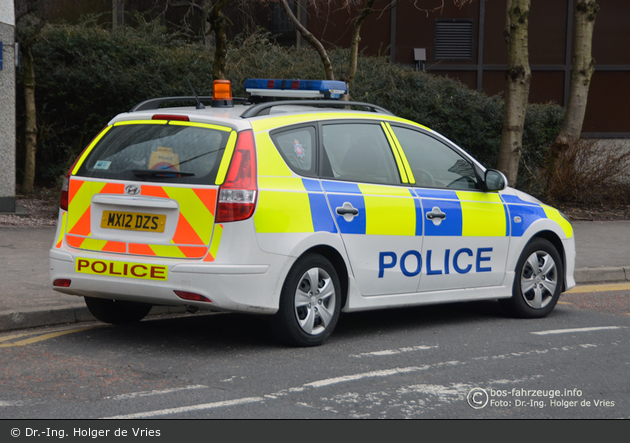 Manchester Airport - Police - FuStW