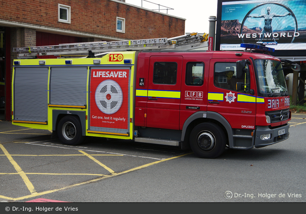 London - Fire Brigade - DPL 1302 (a.D.)
